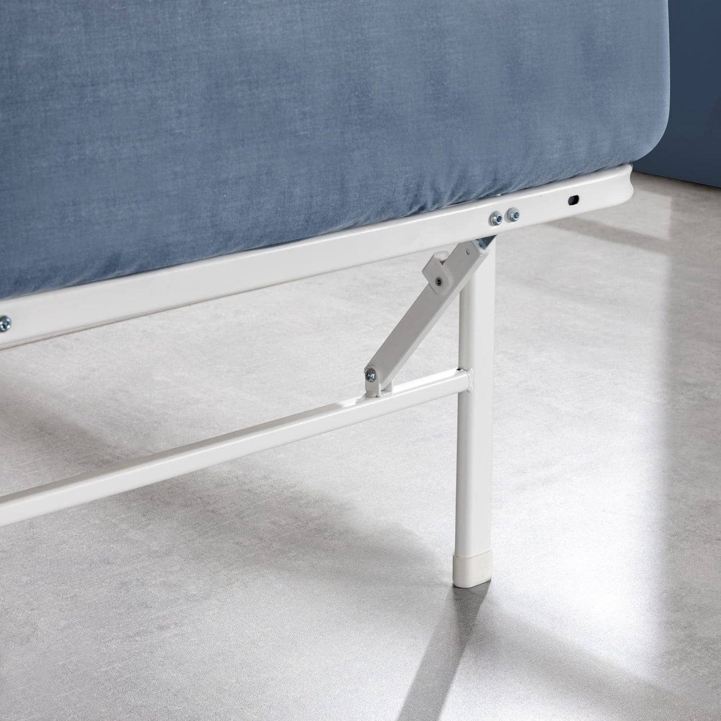 ZINUS Rumi Full Metal Bed Frame